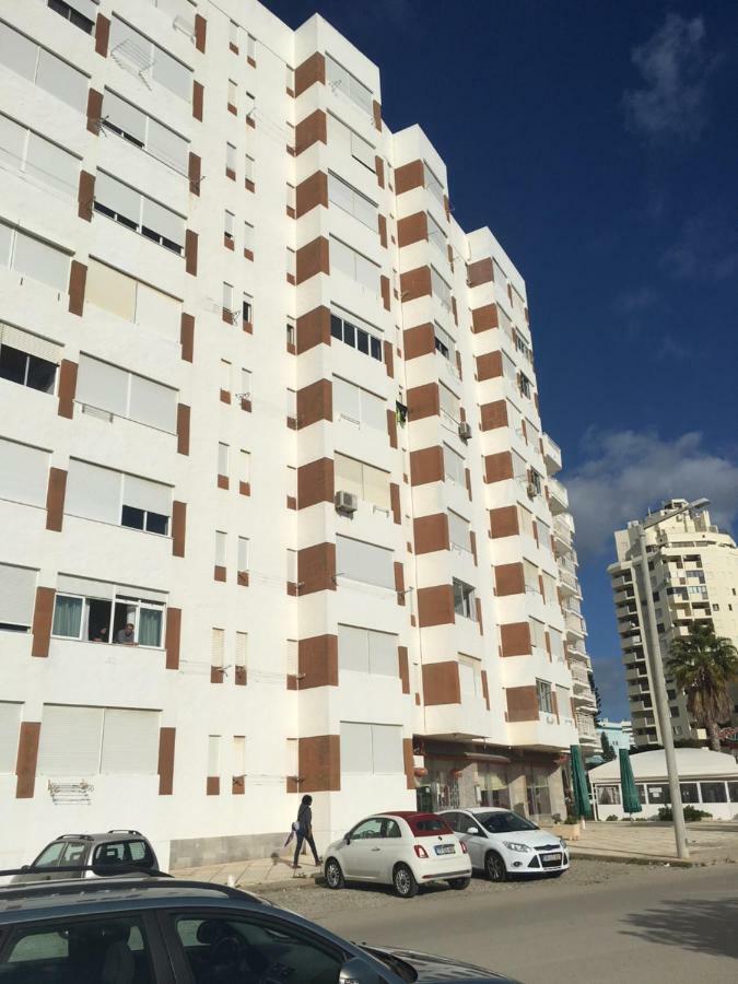 Apartment Facing The Sea Armacao de Pera Bagian luar foto